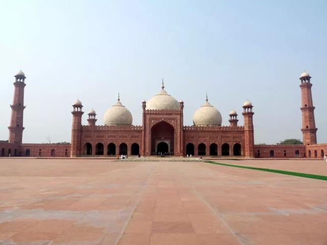 AN INSIDER'S CITY GUIDE TO LAHORE, PAKISTAN