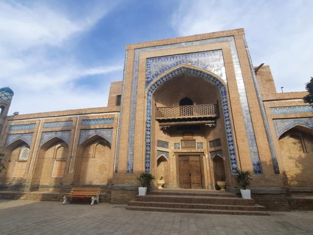 Orient Star Hotel (Khiva Madrasah)