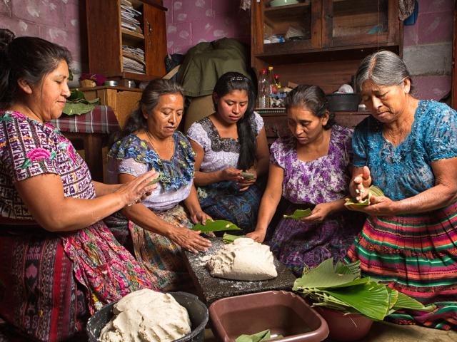 Take a Mayan cooking class
