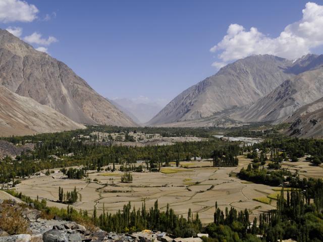 Pakistan: Summer Mountain Explorer