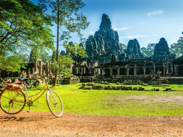 Cycle hidden temples of Angkor Wat