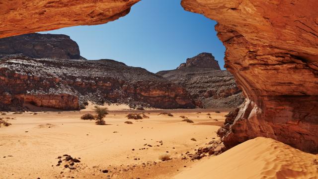 Find hidden gems in the Sahara