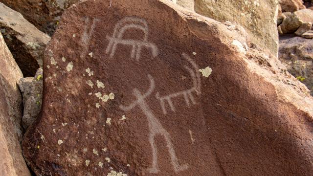 Learn to paint petroglyphs