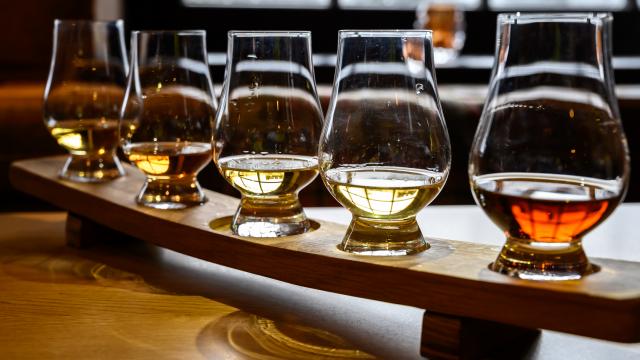 GET MERRY DURING A RUM TASTING