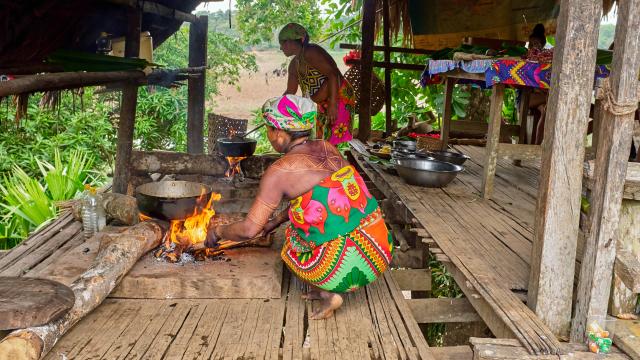 Learn about Emberá tribal traditions