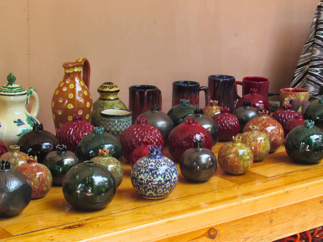 Display of ceramic vases from Rishton in Uzbekistan