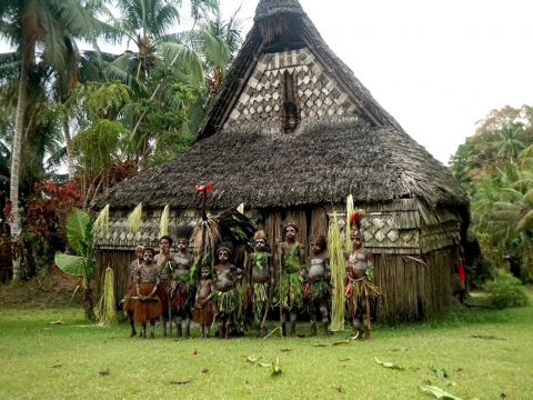 Off-grid in Papua New Guinea – Sepik River and Simbai Communities
