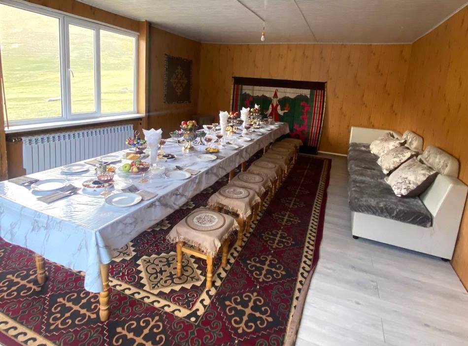 Tash Rabat Yurt Camp